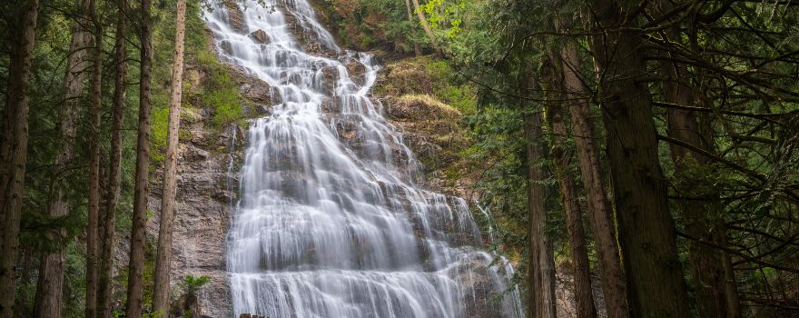 Bridal Veil Falls Provincial Park