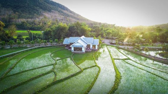 Phounsouk Garden (ສວນພູນສຸກ)