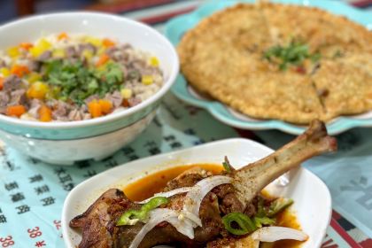 達瓦依合紮抓飯店