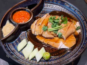 Tian Tian Hainanese Chicken Rice (Elements)