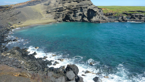 Papakōlea Green Sand Beach