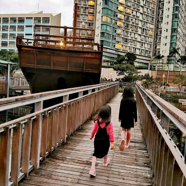 《假日親子好去處》特色漁船公園