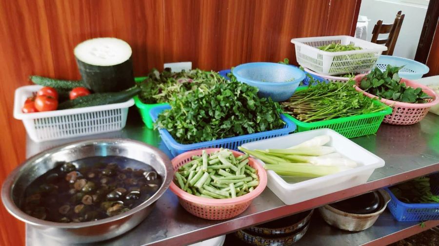 东山人家(长兴店)