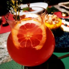 Queen·Cheuk Yuet User Photo