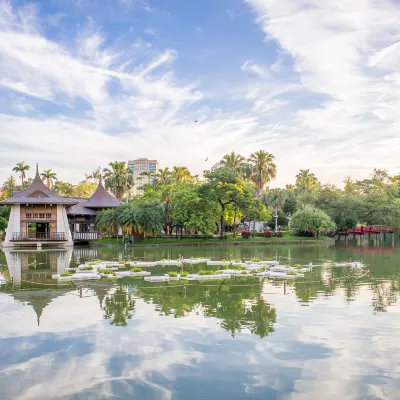 北香湖公園附近的飯店