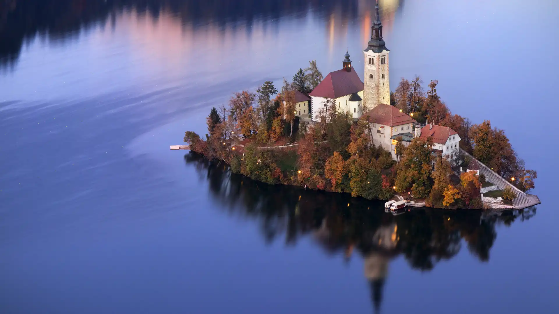Hotels near Bled Island