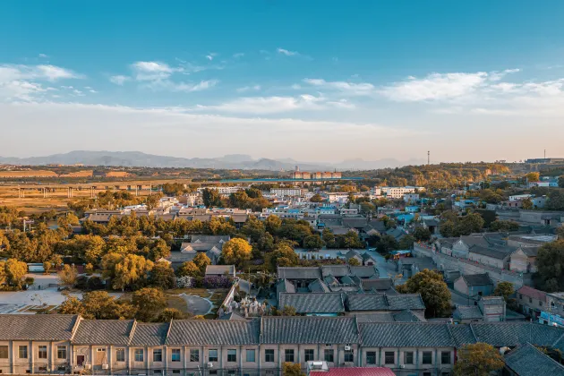 Yunjing Hotel (Luohe Shabei Dennis Convention and Exhibition Center)