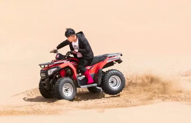 Dune Bashing in Zhongwei