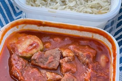 Dinghy's Beach Bar & Grill