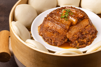 YanYangTian Xin JingChu Hotel (HuangHe Lou)