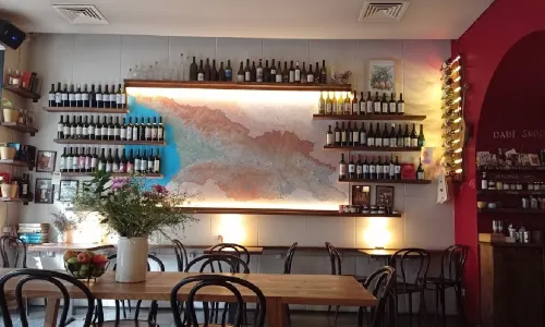 DADI wine bar and shop