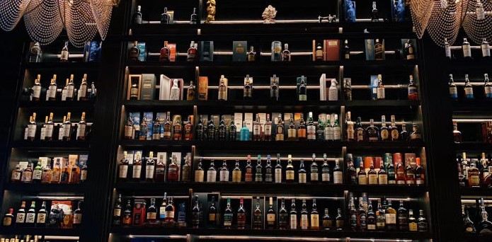 HAKUNA MATATA Whisky&Cocktail Bar
