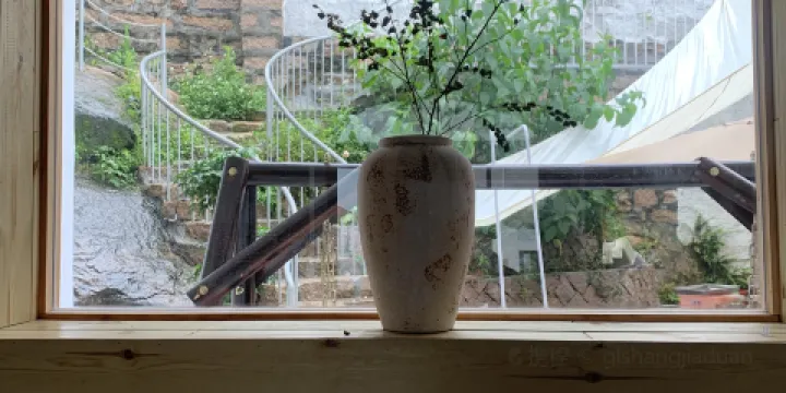 晨嶼曦民宿·海鮮食坊