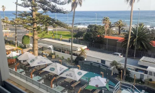 Strolla Restaurant & Bar