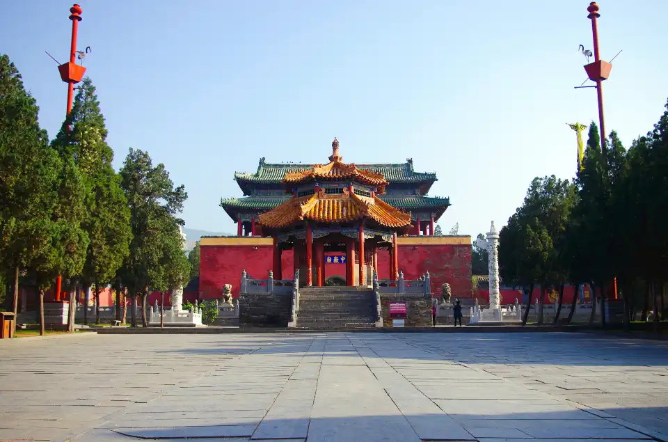 3_Zhongyue Temple