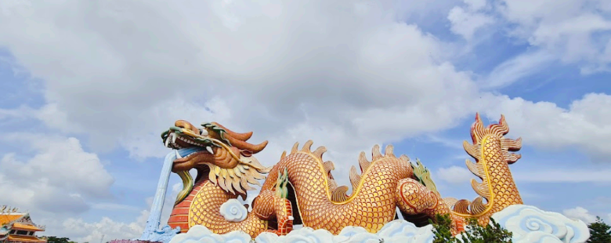 Dragon Paradise Park Suphanburi
