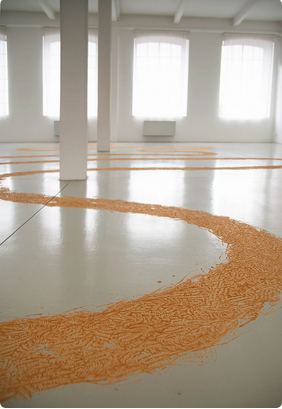 《理查德·朗：泥濘的河，泥濘的靴子》展覽 | Tucci Russo Studio per l'Arte Contemporanea di Elisabetta Di Grazia