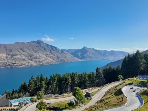 Lake Wakatipu