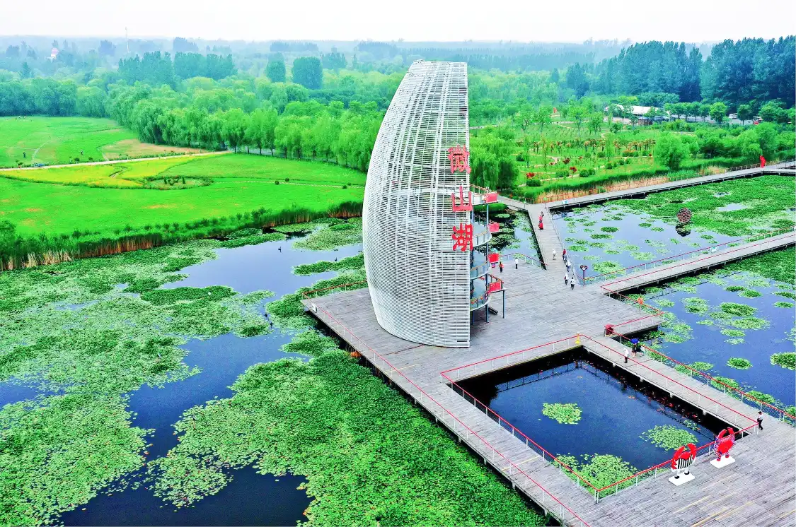 Hotels near Weishan Lake National Wetland Scenic Area
