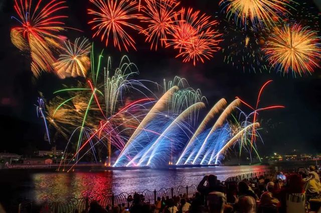 相生ペーロン祭海上花火大会 | 相生