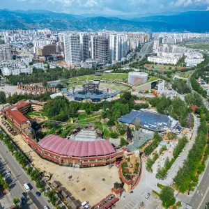 阿惹妞民俗村寨