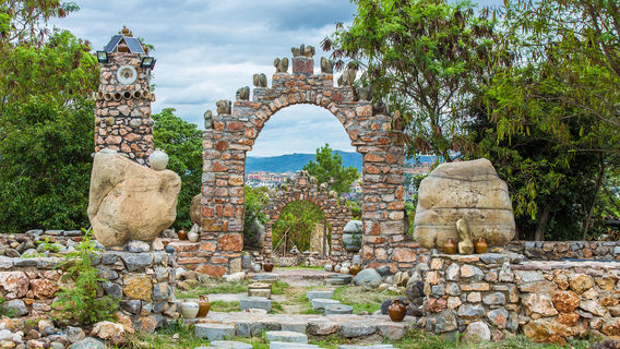 Beishan Pottery Village