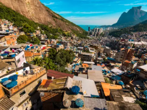 羅西尼亞貧民窟