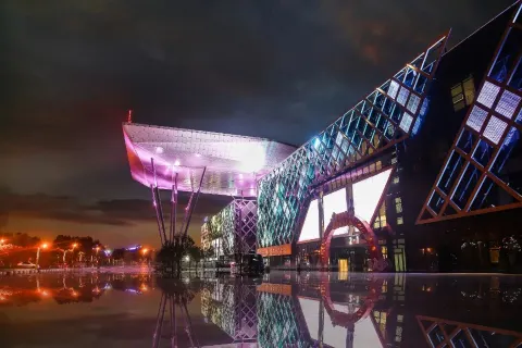 크리스탈 시티 오브 둥하이