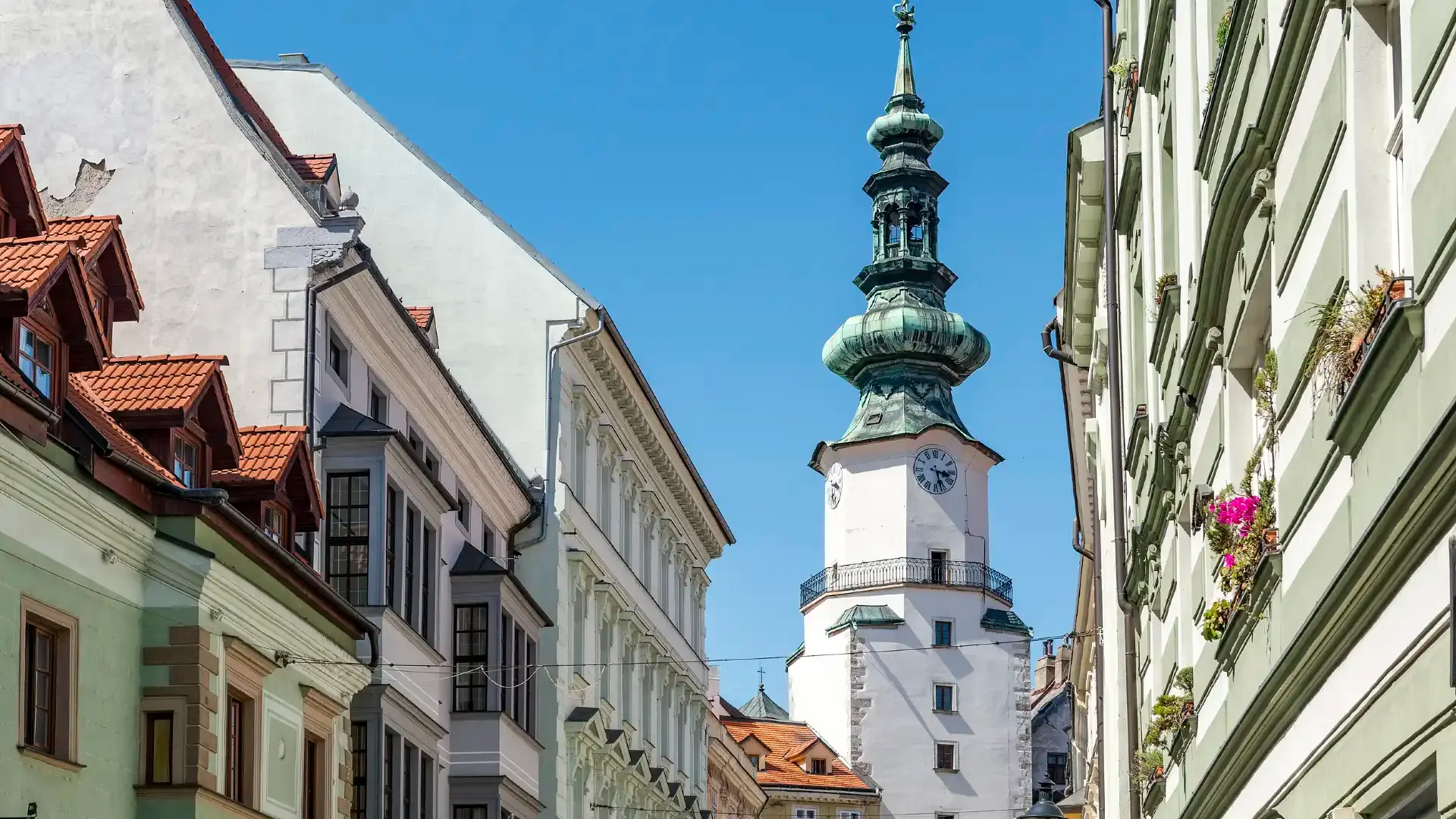 Hotels near Michalská brána