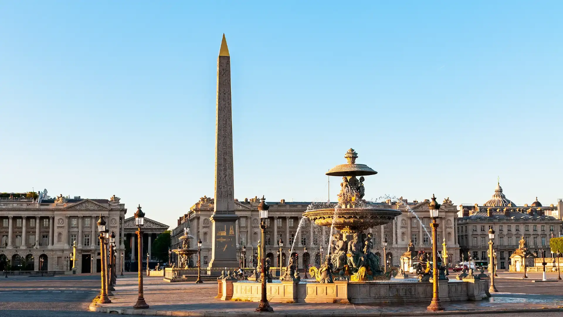 Hotels near Place de la Concorde