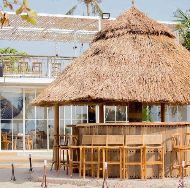 คาเฟ่บางแสน