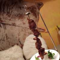 屹立20 年，羊牛蒙古烤，最風「騷」的可口肉色！