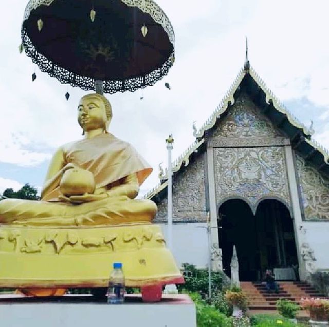 เรื่องเล่าวัดไทย