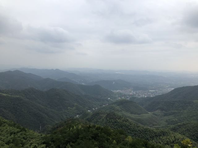 裸心谷