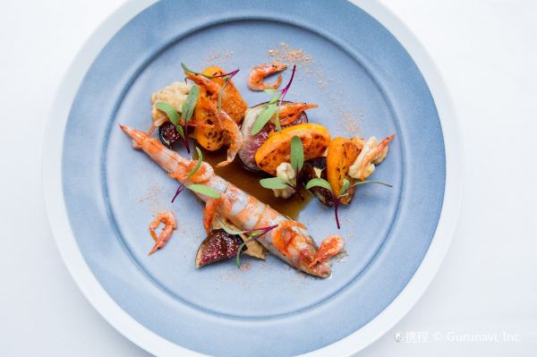 Beige Alain Ducasse Tokyo