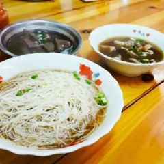 林依嫩名牌猪血化(富商世家店) User Photo