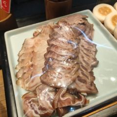 帅巴人舅母子腊蹄民俗村 User Photo