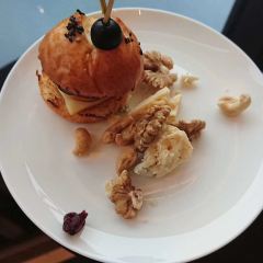 广州德安丽舍凯宾斯基酒店·The Living Room 德安阁 User Photo