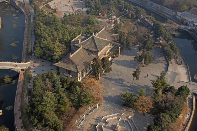 Xinzheng Weide Art Hotel