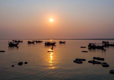 Guangcun Sliver Beach