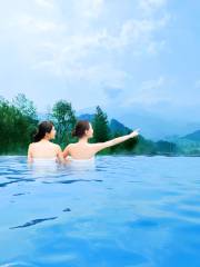 Mingyueshan Weijing International Hot Spring Resort