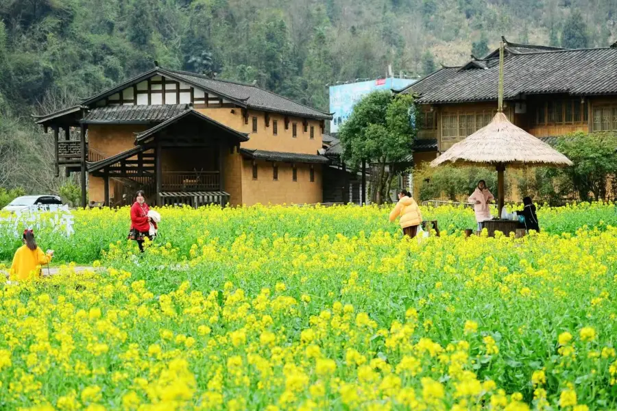 黄龍洞風景区