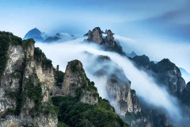 Отели рядом с достопримечательностью «»