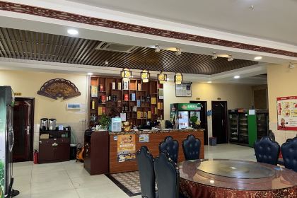 骆氏川菜坊(二分店)