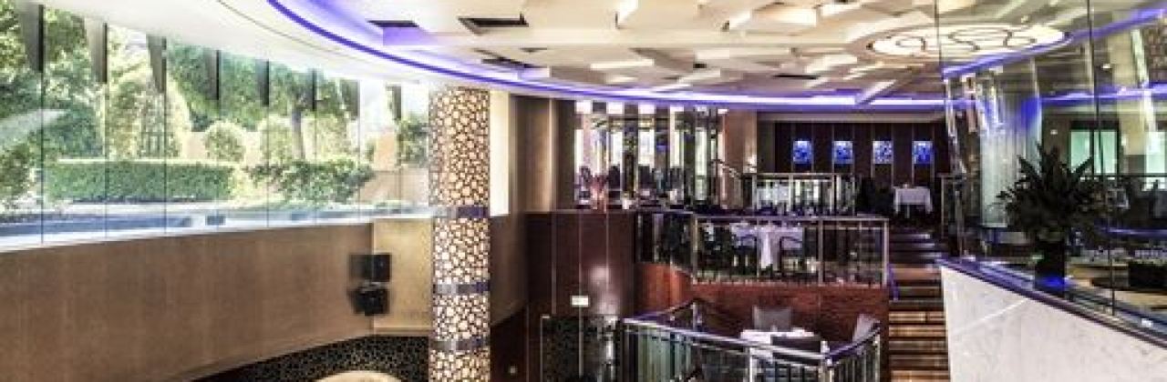 radii Restaurant & Bar