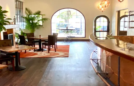 Intermezzo by Wine Cask