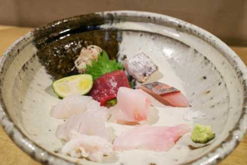 Utsutsuyo