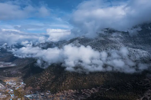 Sea of Clouds Sightseeing in Nyingchi
