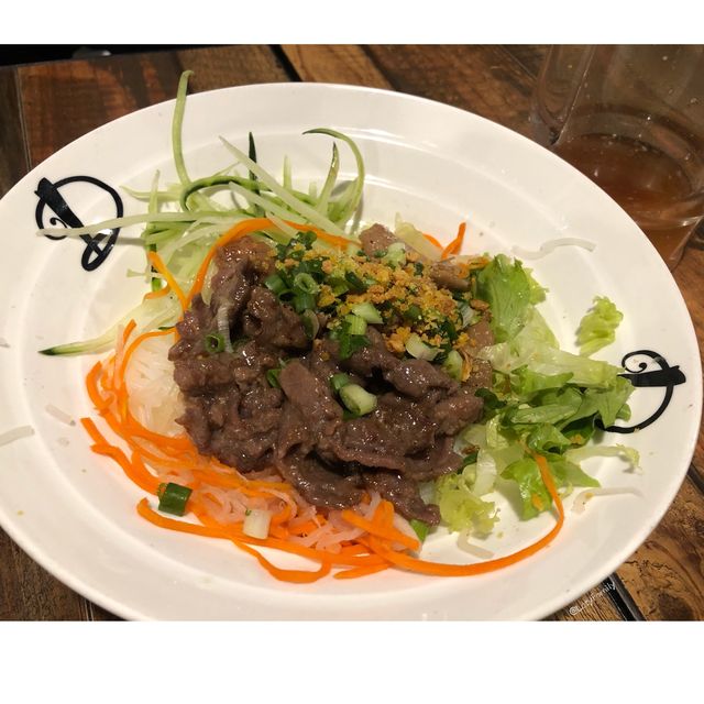 天氣熱梗係要食越南撈麵 