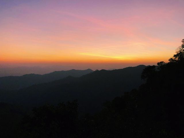 Sun is rising here 